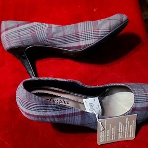 New ladies tweed heels